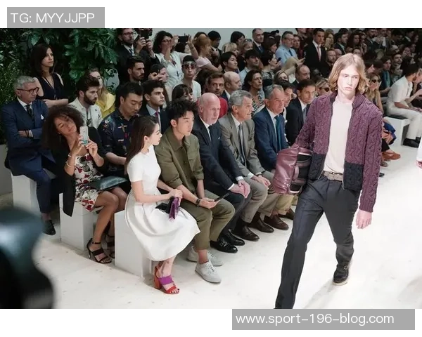 内维斯女友分享巴黎时装周精彩瞬间感受城市每个角落的魔力与魅力